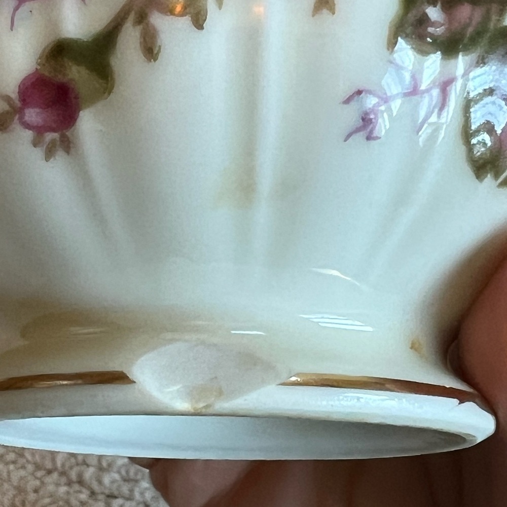 Vintage Anique Floral Porcelain Sugar Bowl Gold Accents - Picture 4 of 6